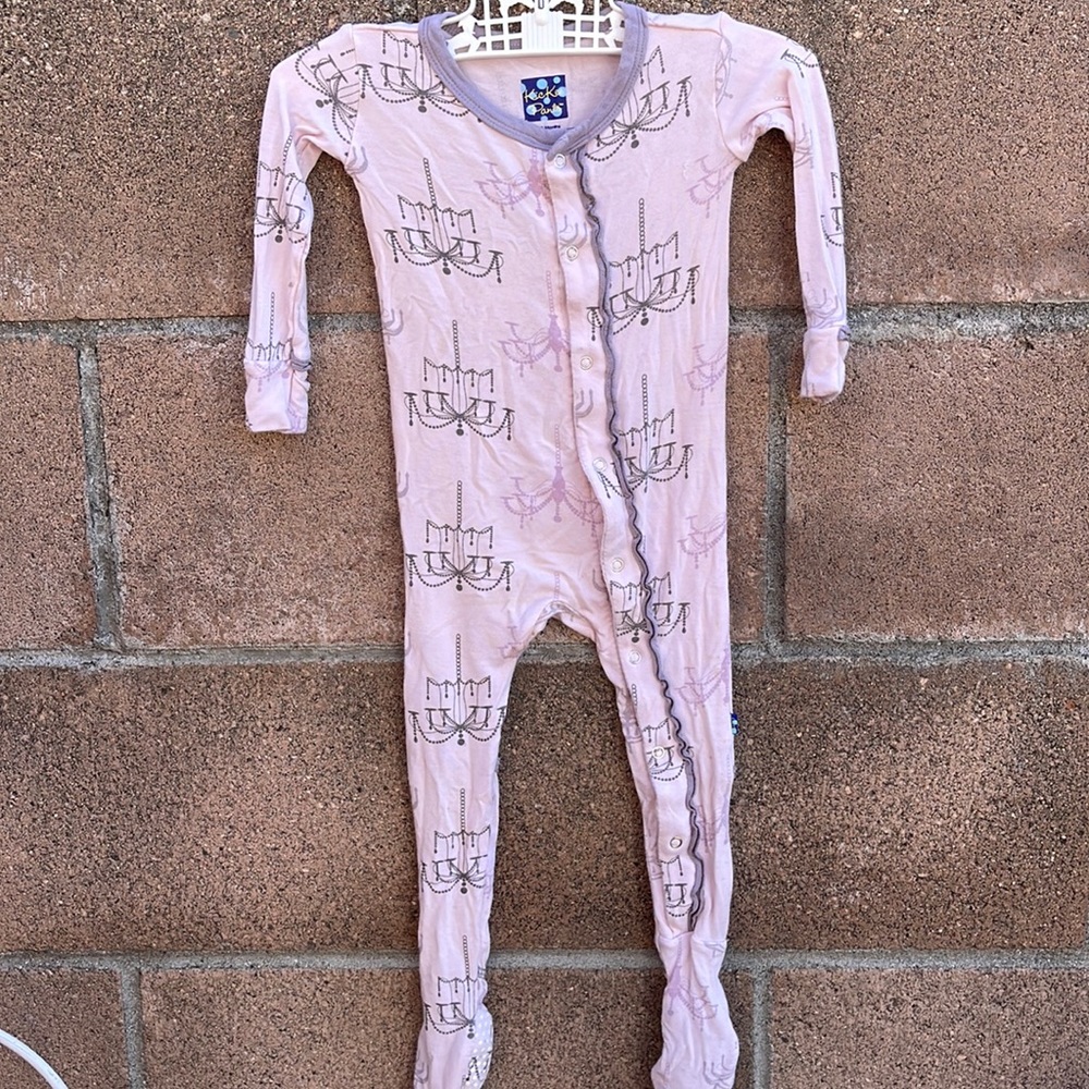 Kickee Pants Bamboo Sleeper Pajamas Sz 9/12M Baby Girl Pink chandelier